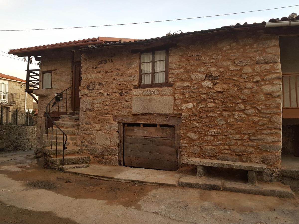A Paragueria Sas de Penelas Exterior foto